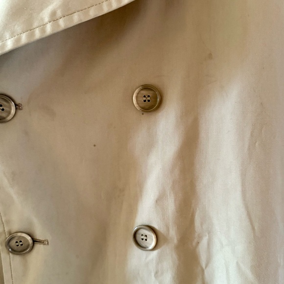 London Fog Maincoats Classic Tan Trench Coat - Picture 3 of 10